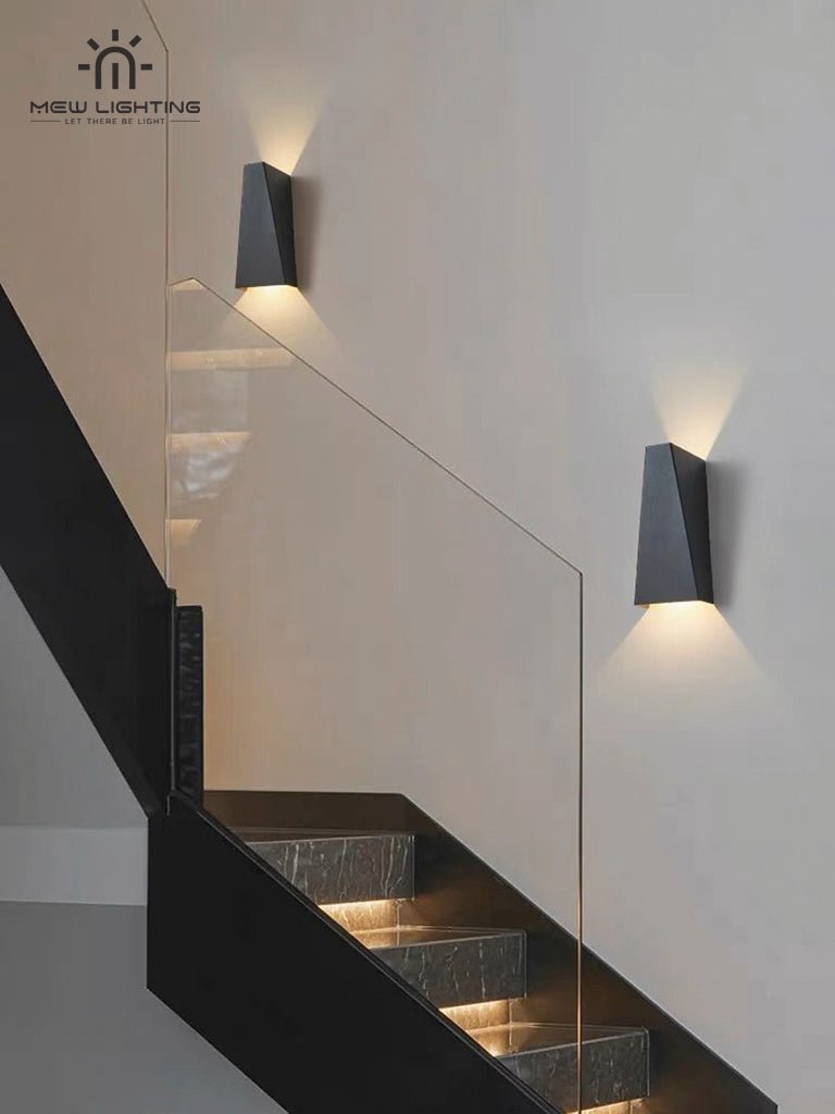 WO114 Triangle Outdoor Wall Light - MEW Lighting